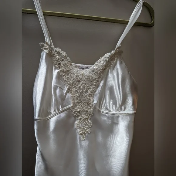 Bridal, Linea Donatella Lingerie 2 piece Set - Picture 11 of 16